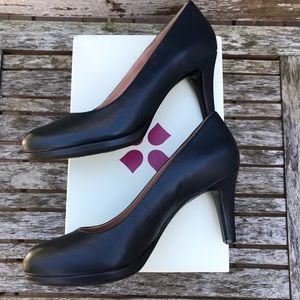 naturalizer michelle pumps navy